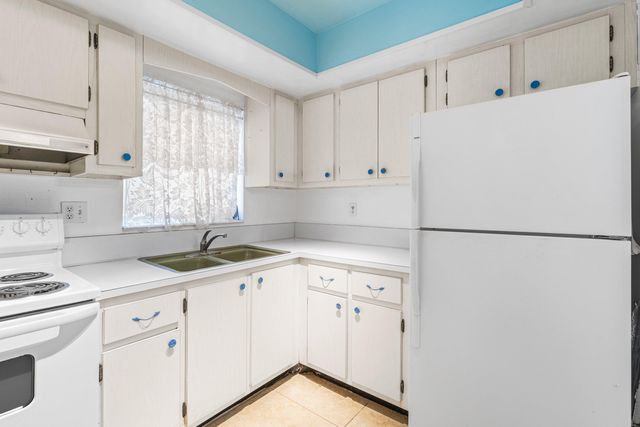 2893 Crosley Drive W A, West Palm Beach, FL 33415