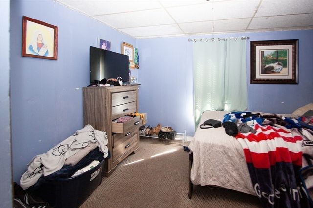 8 Fern, Worcester, MA 01610