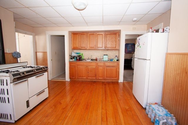 8 Fern, Worcester, MA 01610