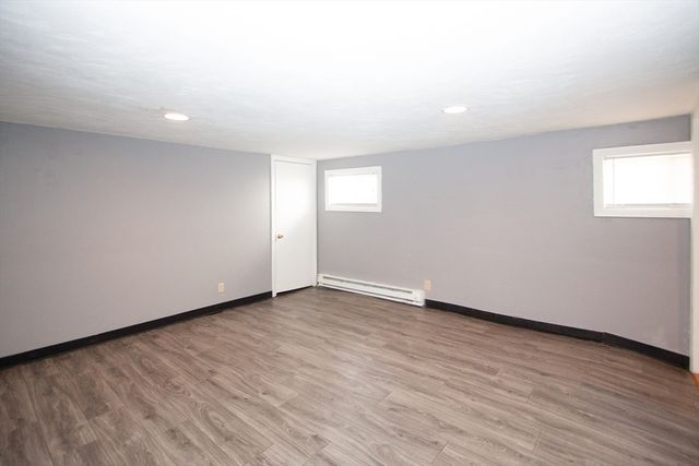 8 Fern, Worcester, MA 01610