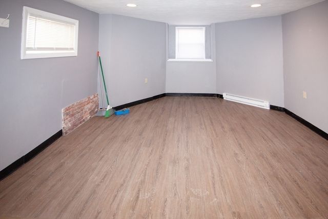 8 Fern, Worcester, MA 01610