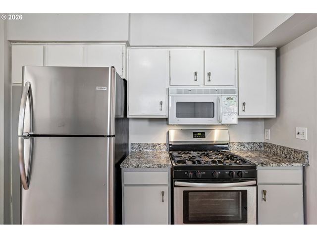 5325 N MONTANA Ave, Portland, OR 97217