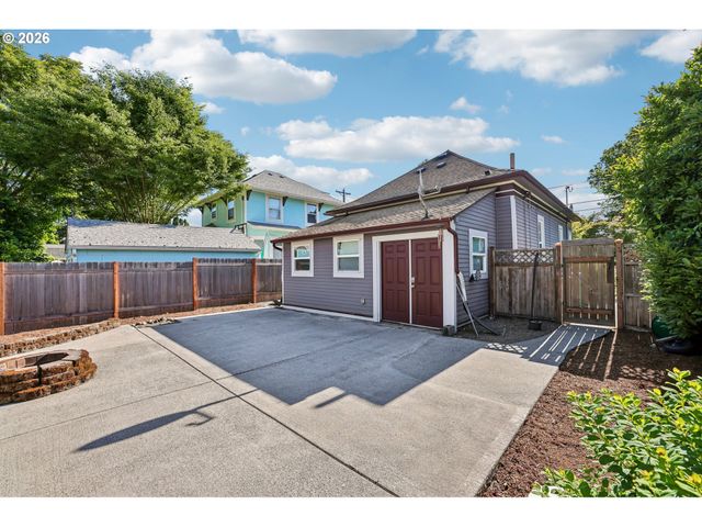 5325 N MONTANA Ave, Portland, OR 97217