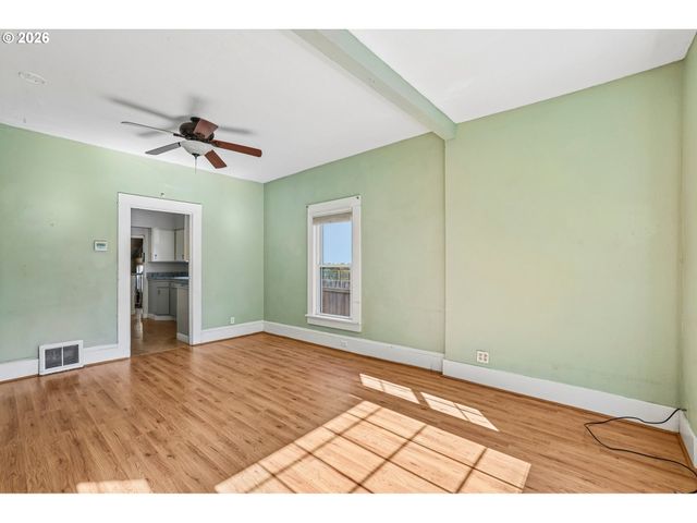 5325 N MONTANA Ave, Portland, OR 97217