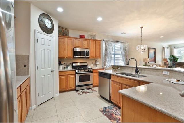 218 River Briar Lane, Richmond, TX 77406