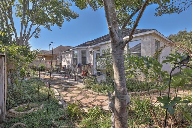 218 River Briar Lane, Richmond, TX 77406