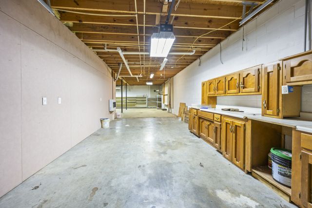 188 Trotters Cir, Estill Springs, TN 37330