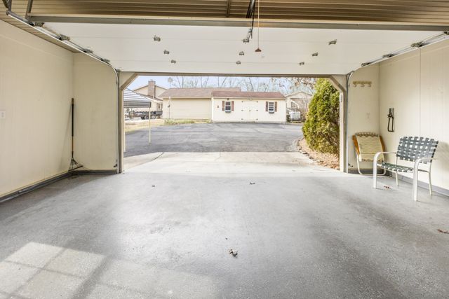 188 Trotters Cir, Estill Springs, TN 37330