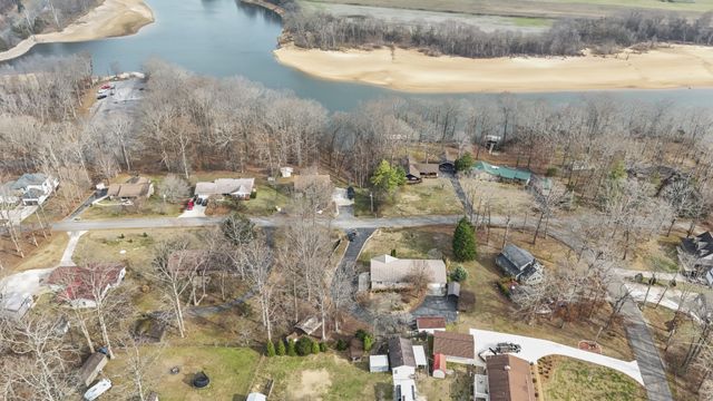 188 Trotters Cir, Estill Springs, TN 37330