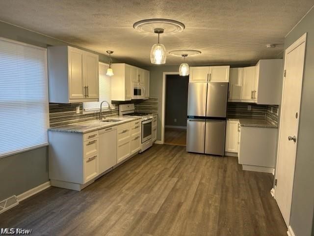 1674 Beckwith Drive, Hudson, OH 44236