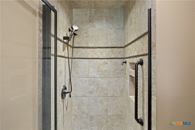 778 County Road 123, Edna, TX 77957