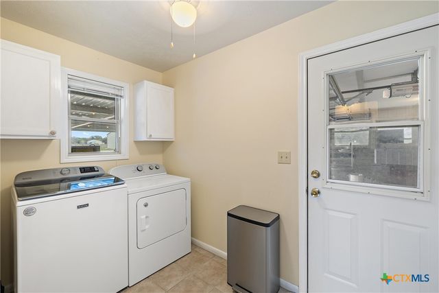 778 County Road 123, Edna, TX 77957