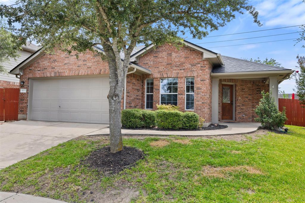 1541 Stone Rim LOOP, Buda, TX 78610