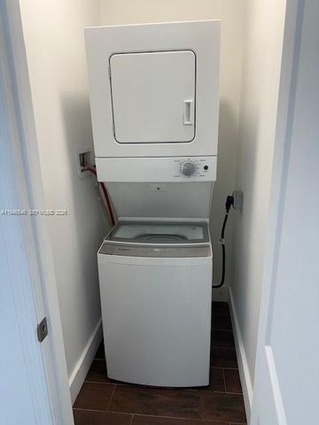 2006 Calais Dr 3, Miami Beach, FL 33141