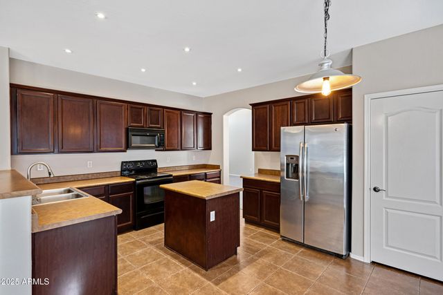 17915 W MAUI Lane, Surprise, AZ 85388