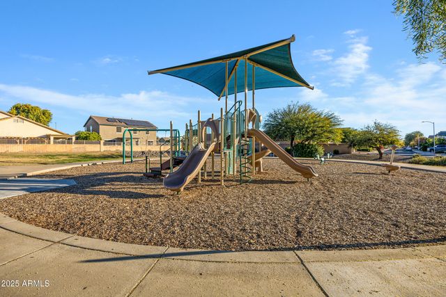 17915 W MAUI Lane, Surprise, AZ 85388