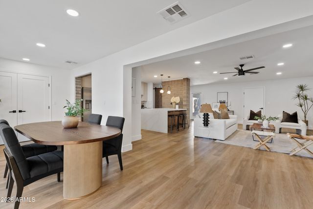 1322 E CATALINA Drive, Phoenix, AZ 85014