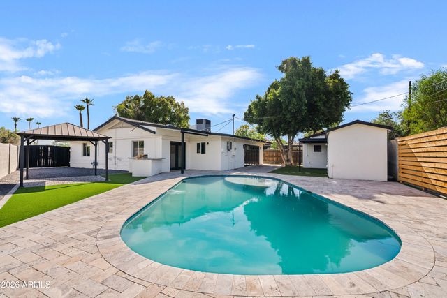1322 E CATALINA Drive, Phoenix, AZ 85014