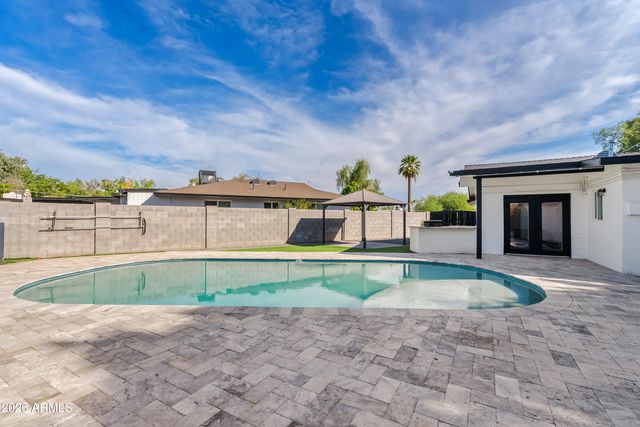 1322 E CATALINA Drive, Phoenix, AZ 85014