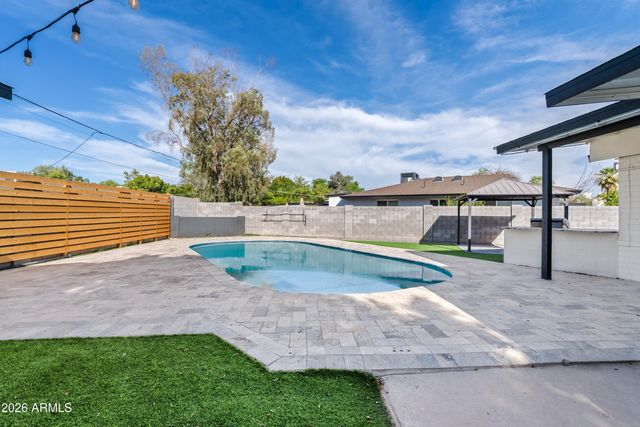 1322 E CATALINA Drive, Phoenix, AZ 85014