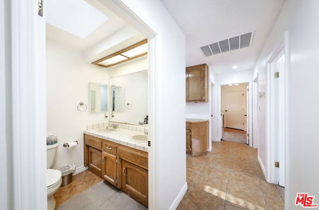 7128 Yuma Way, Bakersfield, CA 93308