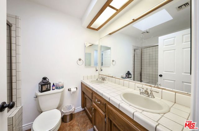7128 Yuma Way, Bakersfield, CA 93308