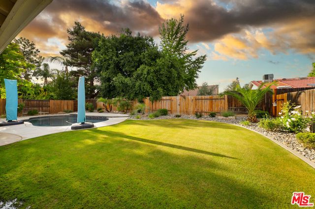 7128 Yuma Way, Bakersfield, CA 93308