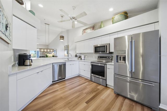 5231 MAHOGANY RUN AVENUE 321, Sarasota, FL 34241