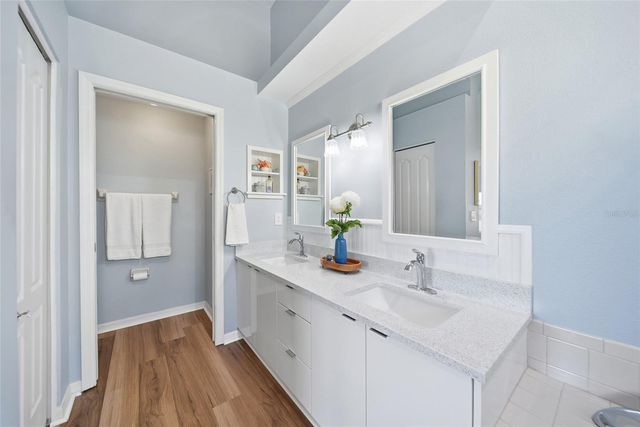 5231 MAHOGANY RUN AVENUE 321, Sarasota, FL 34241