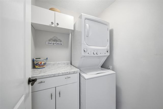 5231 MAHOGANY RUN AVENUE 321, Sarasota, FL 34241