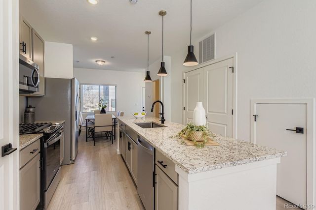 15313 W 69 Avenue, Arvada, CO 80007