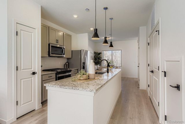 15313 W 69 Avenue, Arvada, CO 80007