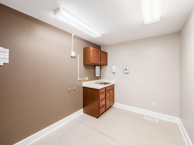 550 W Central Avenue, Delaware, OH 43015