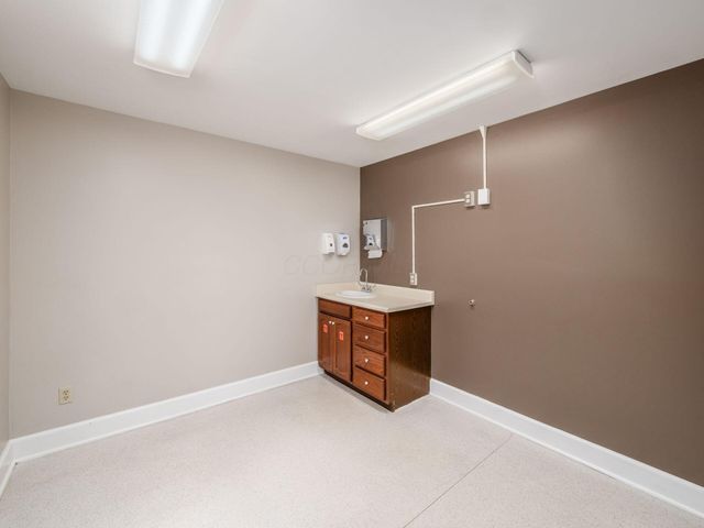 550 W Central Avenue, Delaware, OH 43015