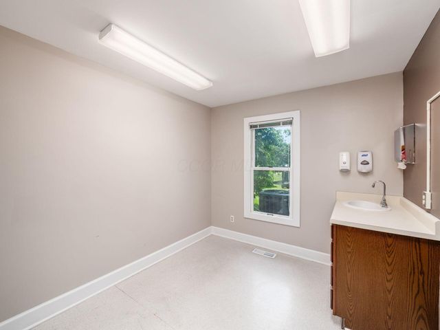 550 W Central Avenue, Delaware, OH 43015