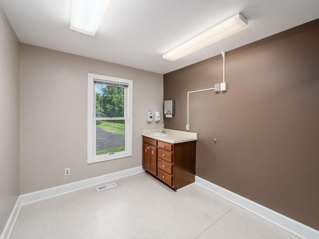 550 W Central Avenue, Delaware, OH 43015