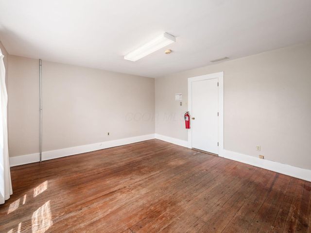 550 W Central Avenue, Delaware, OH 43015