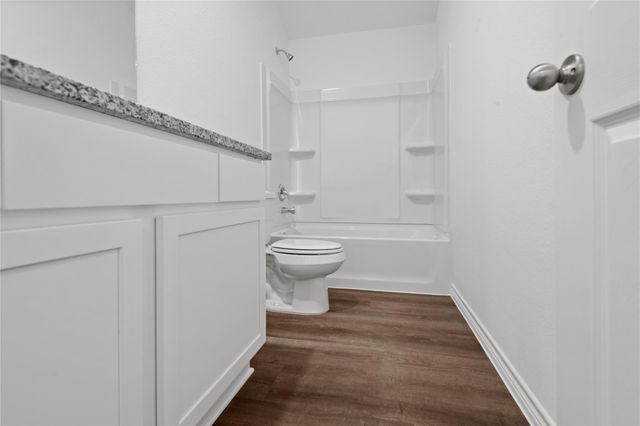 503 Oak Chase Avenue, Dayton, TX 77535