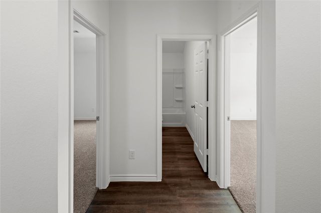 503 Oak Chase Avenue, Dayton, TX 77535