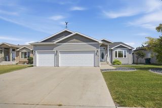 216 30th Avenue E, West Fargo, ND 58078