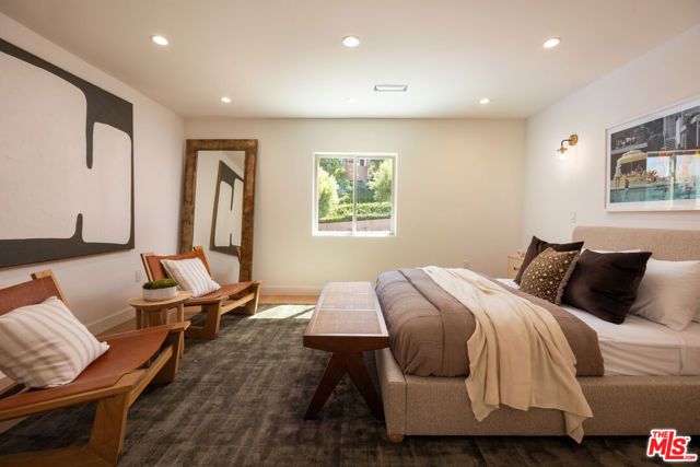 1807 Cochran Place, Los Angeles, CA 90019