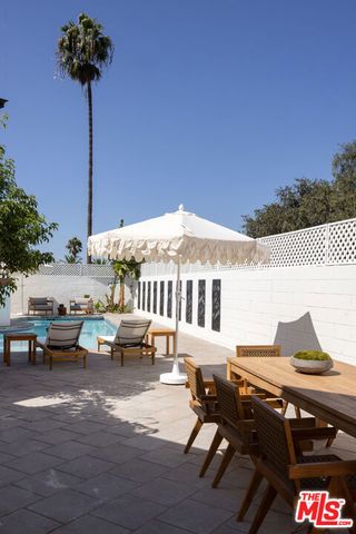 1807 Cochran Place, Los Angeles, CA 90019