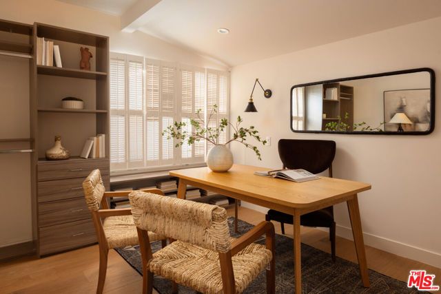 1807 Cochran Place, Los Angeles, CA 90019