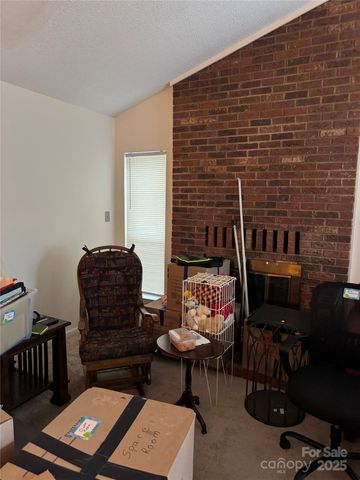 819 Sardis Cove Drive, Charlotte, NC 28270