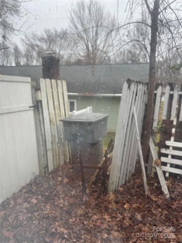 819 Sardis Cove Drive, Charlotte, NC 28270