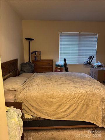 819 Sardis Cove Drive, Charlotte, NC 28270