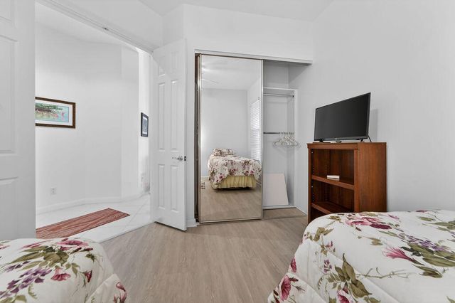 8944 SE Hawks Nest Ct, Hobe Sound, FL 33455