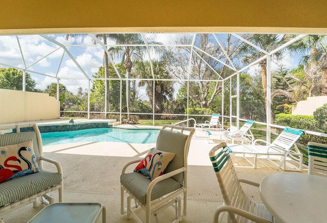 8944 SE Hawks Nest Ct, Hobe Sound, FL 33455