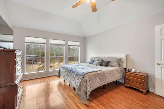 1007 Falcon Circle, College Station, TX 77845