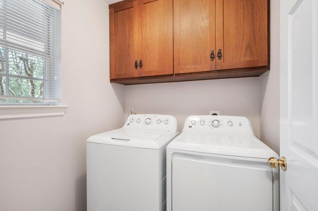 1007 Falcon Circle, College Station, TX 77845